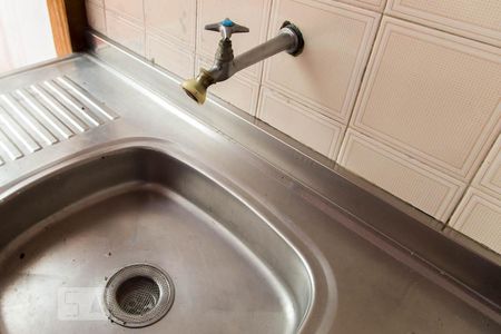 Casa à venda com 90m², 2 quartos e 1 vagaÁrea de serviço - Torneira