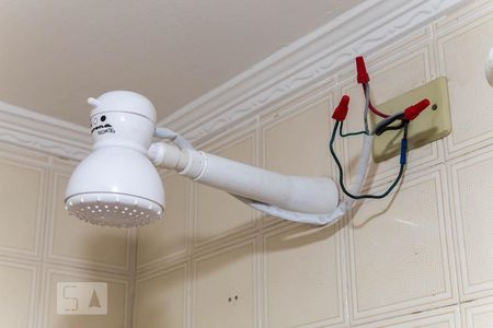 Casa à venda com 90m², 2 quartos e 1 vagaBanheiro de serviço - Chuveiro