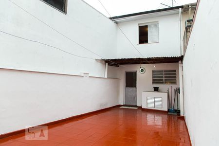 Casa à venda com 90m², 2 quartos e 1 vagaQuintal