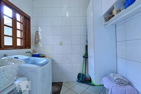 Casa para alugar com 296m², 5 quartos e 4 vagasÁrea de Serviço