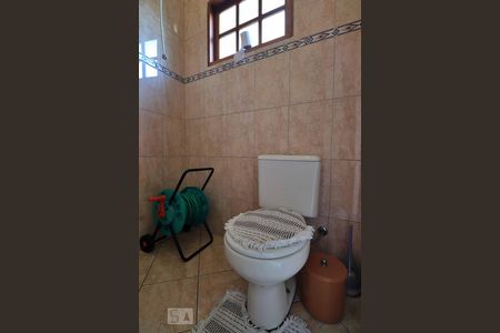 Casa para alugar com 296m², 5 quartos e 4 vagasBanheiro de Serviço