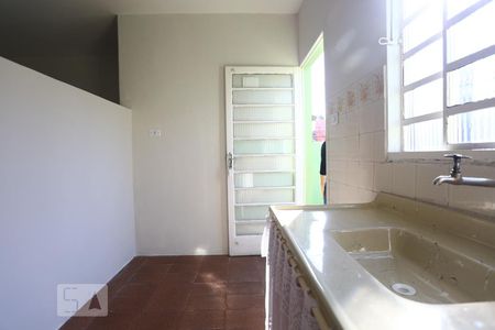 Cozinha de casa para alugar com 1 quarto, 20m² em Mutinga, Osasco