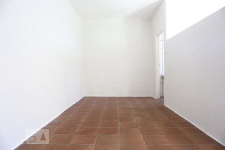Quarto de casa para alugar com 1 quarto, 20m² em Mutinga, Osasco