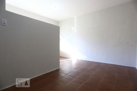 Quarto de casa para alugar com 1 quarto, 20m² em Mutinga, Osasco