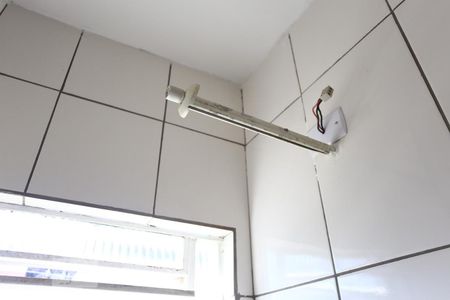Banheiro de casa para alugar com 1 quarto, 20m² em Mutinga, Osasco