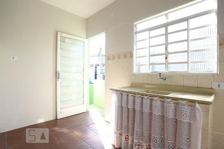 Cozinha de casa para alugar com 1 quarto, 20m² em Mutinga, Osasco