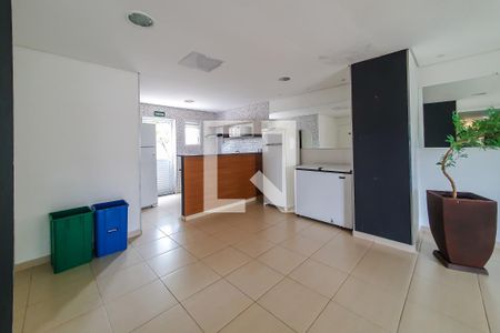 Apartamento para alugar com 33m², 1 quarto e sem vagaÁrea comum - Salão de festas