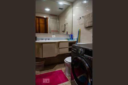 Banheiro de kitnet/studio à venda com 1 quarto, 23m² em Copacabana, Rio de Janeiro