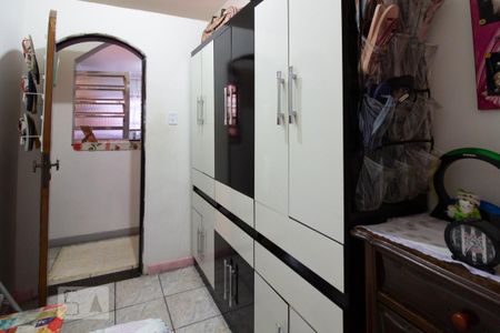 Casa à venda com 300m², 3 quartos e 4 vagas Casa à venda com 300m², 3 quartos e 4 vagasQuarto 2