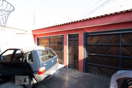 Casa à venda com 300m², 3 quartos e 4 vagas Casa à venda com 300m², 3 quartos e 4 vagasGaragem
