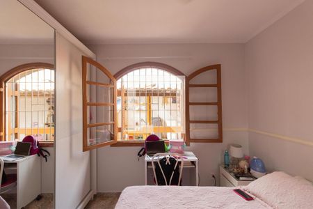 Quarto 2 de casa para alugar com 3 quartos, 90m² em Vila Talarico, São Paulo
