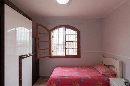 Quarto 1 de casa para alugar com 3 quartos, 90m² em Vila Talarico, São Paulo