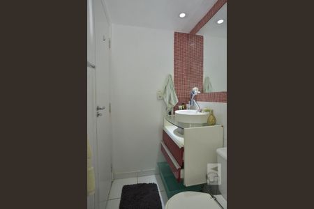 Apartamento à venda com 88m², 4 quartos e 1 vagaBanheiro da Suíte
