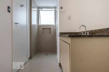 Banheiro da suíte de apartamento à venda com 3 quartos, 135m² em Perdizes, São Paulo