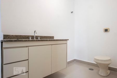 Banheiro da suíte de apartamento à venda com 3 quartos, 135m² em Perdizes, São Paulo
