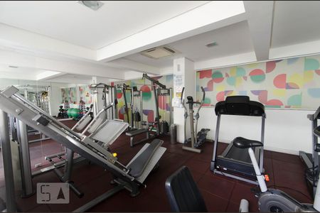 Apartamento para alugar com 105m², 2 quartos e 2 vagasÁrea comum - Academia