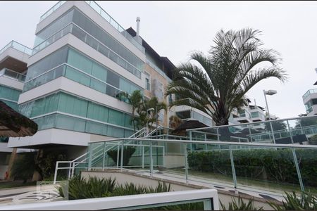 Apartamento para alugar com 105m², 2 quartos e 2 vagasFachada