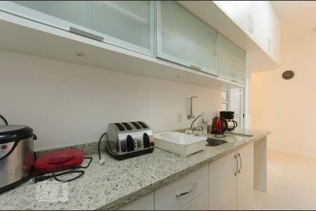 Apartamento para alugar com 105m², 2 quartos e 2 vagasCozinha