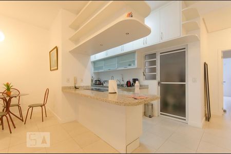 Apartamento para alugar com 105m², 2 quartos e 2 vagasCozinha