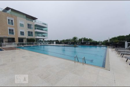 Apartamento para alugar com 105m², 2 quartos e 2 vagasÁrea comum - Piscina