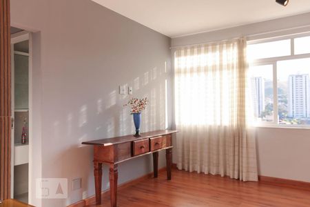 Sala de apartamento para alugar com 3 quartos, 90m² em Santa Lúcia, Belo Horizonte