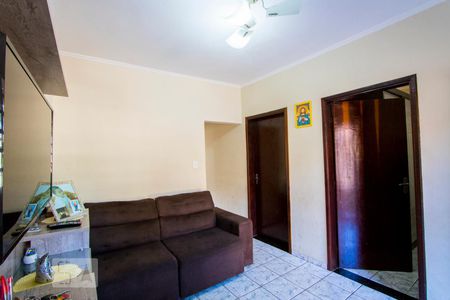 Sala de casa para alugar com 2 quartos, 140m² em Parque Erasmo Assunção, Santo André