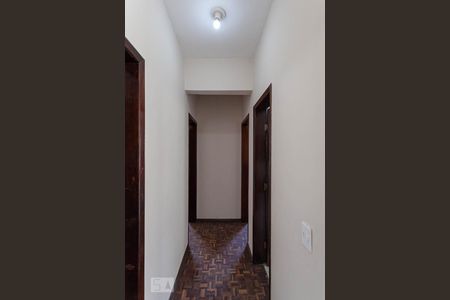 Corredor de apartamento à venda com 2 quartos, 150m² em Sagrada Família, Belo Horizonte