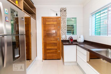 Casa à venda com 135m², 3 quartos e 2 vagas Casa à venda com 135m², 3 quartos e 2 vagasCozinha