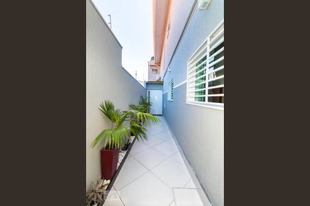 Casa à venda com 135m², 3 quartos e 2 vagas Casa à venda com 135m², 3 quartos e 2 vagasCorredor