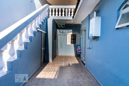 Casa à venda com 365m², 8 quartos e 5 vagasQuintal - Casa 01