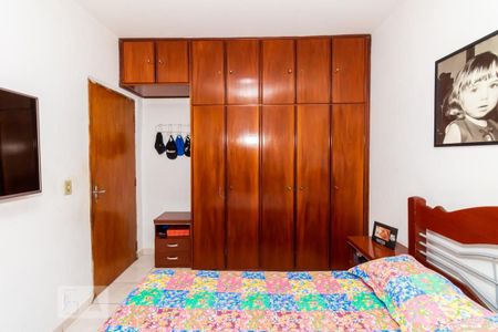 Casa à venda com 365m², 8 quartos e 5 vagasQuarto 1 - Casa 02