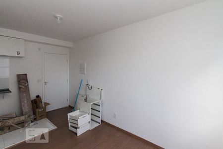 Sala de apartamento à venda com 2 quartos, 40m² em Sítio da Figueira, São Paulo