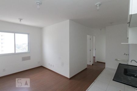 Sala de apartamento à venda com 2 quartos, 40m² em Sítio da Figueira, São Paulo