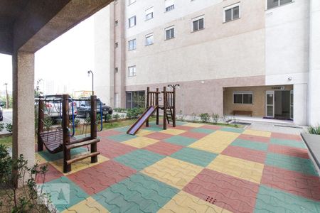 Apartamento para alugar com 40m², 2 quartos e 1 vaga Apartamento para alugar com 40m², 2 quartos e 1 vagaÁrea Comum - Playground