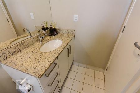 Apartamento à venda com 64m², 2 quartos e 1 vagaBanheiro da Suíte 1