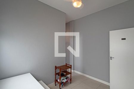 Sala de apartamento para alugar com 1 quarto, 35m² em Boqueirão, Santos