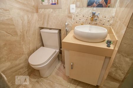 Apartamento à venda com 177m², 4 quartos e 1 vaga Apartamento à venda com 177m², 4 quartos e 1 vagaBanheiro de Serviço