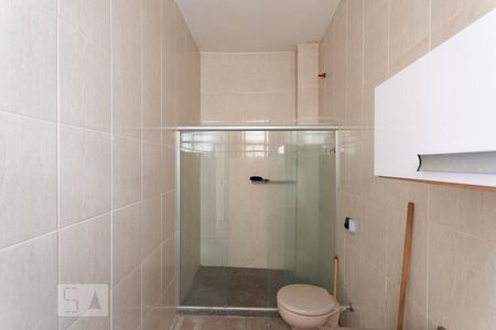 Apartamento para alugar com 80m², 2 quartos e sem vagaBanheiro