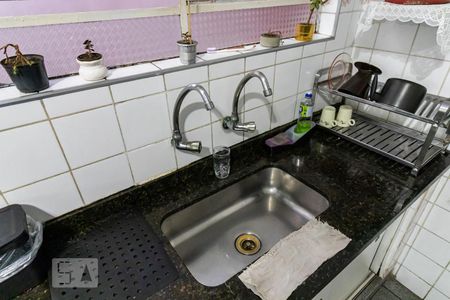 Casa à venda com 245m², 6 quartos e 3 vagasCozinha