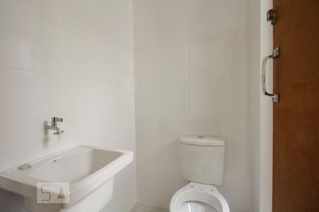 Banheiro de kitnet/studio para alugar com 1 quarto, 22m² em Tatuapé, São Paulo