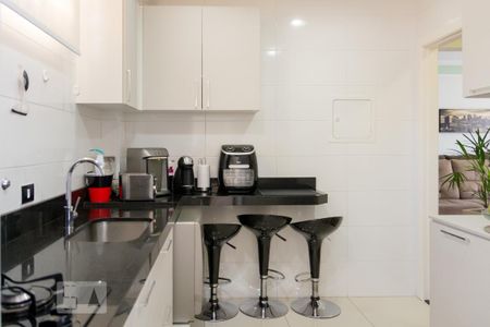 Apartamento para alugar com 76m², 2 quartos e 1 vagaCozinha