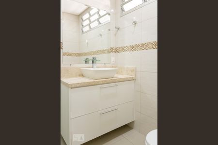 Apartamento para alugar com 76m², 2 quartos e 1 vagaBanheiro Social
