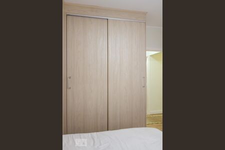 Apartamento para alugar com 76m², 2 quartos e 1 vagaQuarto 1