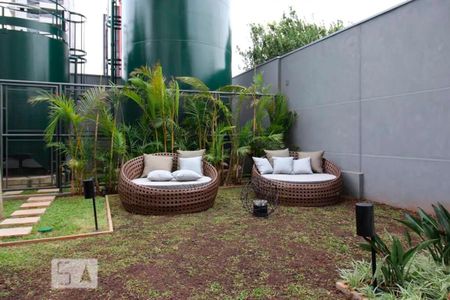 Studio para alugar com 26m², 1 quarto e sem vaga Studio para alugar com 26m², 1 quarto e sem vagaÁrea comum - Piscina