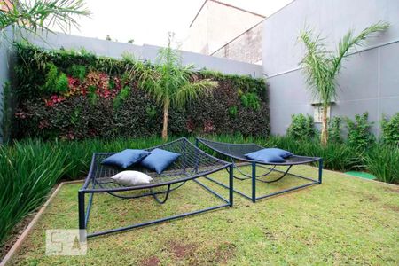 Studio para alugar com 26m², 1 quarto e sem vaga Studio para alugar com 26m², 1 quarto e sem vagaÁrea comum - Piscina