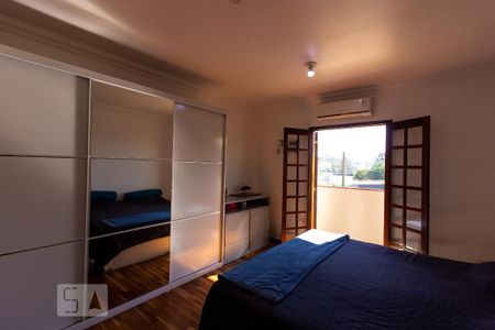 Casa de condomínio para alugar com 380m², 4 quartos e 5 vagasSuite 1