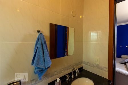 Casa de condomínio para alugar com 380m², 4 quartos e 5 vagasBanheiro Suite 4