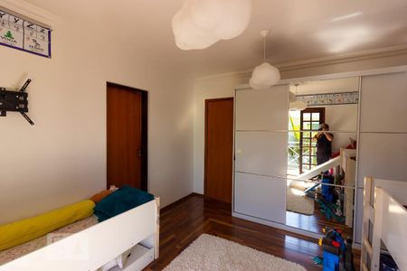 Casa de condomínio para alugar com 380m², 4 quartos e 5 vagasSuite 2