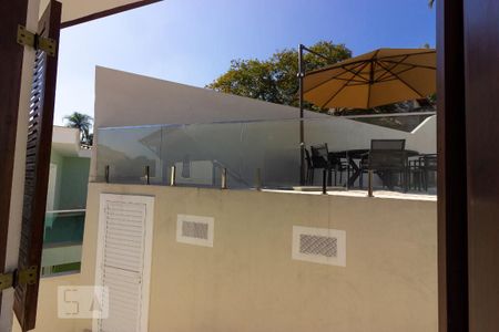 Casa de condomínio para alugar com 380m², 4 quartos e 5 vagasVista Suite 4