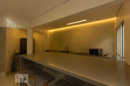 Casa de condomínio para alugar com 380m², 4 quartos e 5 vagasCozinha